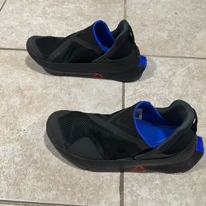 Nike Go FlyEase Shoes